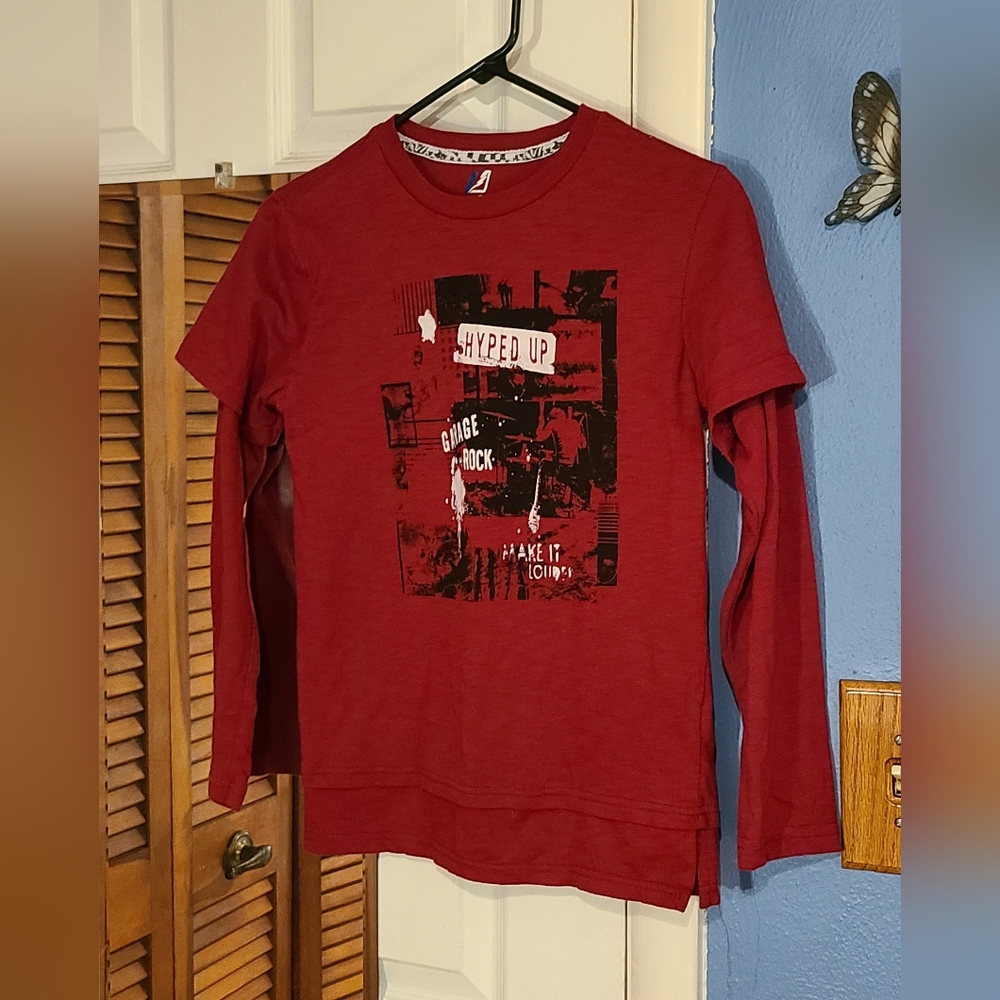 Red Graphic Long Sleeve Shirt size 10/12 Medium
